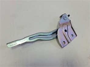 {{photo.Alt || photo.Description || 'Петля капота левая Changan CS55Plus UNI-S'}}